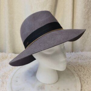 C.C Exclusives 100% Wool Hat, Size M/L